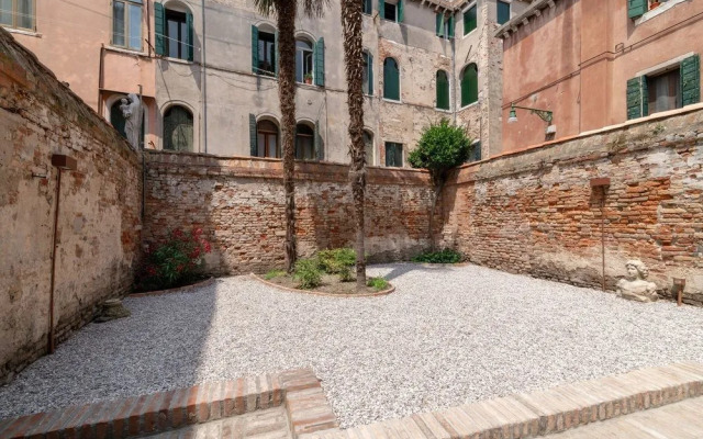 Rio Terra' Canal View Apartment