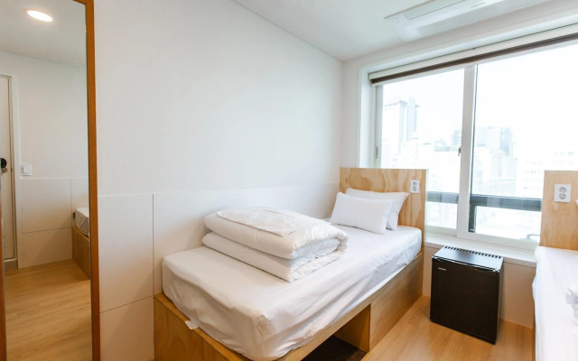 Step Inn Myeongdong 2 - Hostel