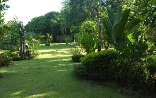 Suwan Guesthouse & Resort