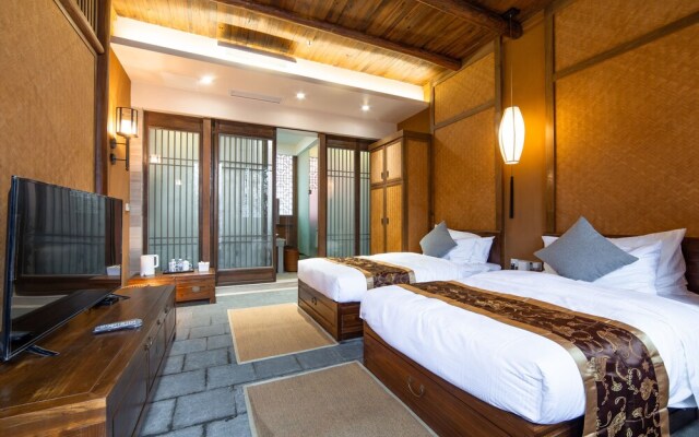 Qiansu Ban Jiang Xia Boutique Inn