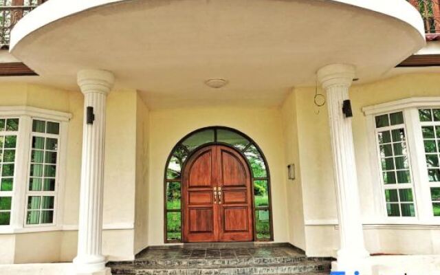 Yussy Homestay at Afamosa Bungalow