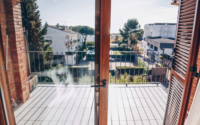 Espectacular Apartamento en Calella con Vistas al Mar