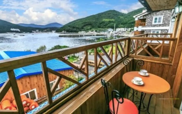 Geoje Beach Maru Pension