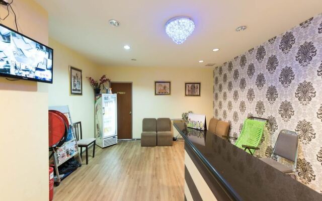 OYO 162 FB Hotel