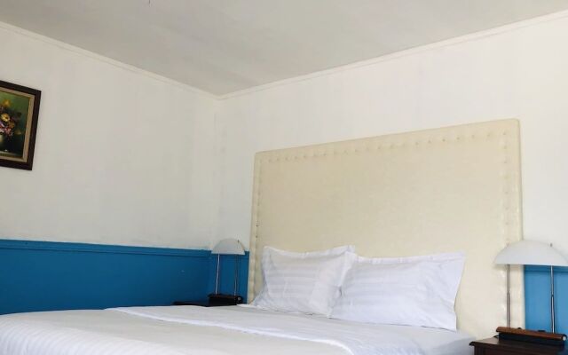 Manor Motel