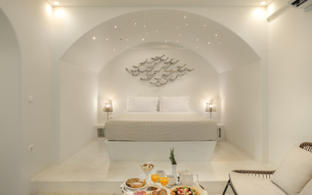 Finikas Hotel