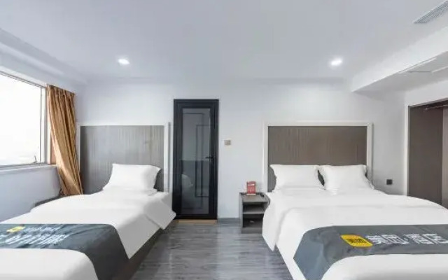 Yantai New Vision Cinema Hotel (Haigang Road Zhenhua Commercial Building)