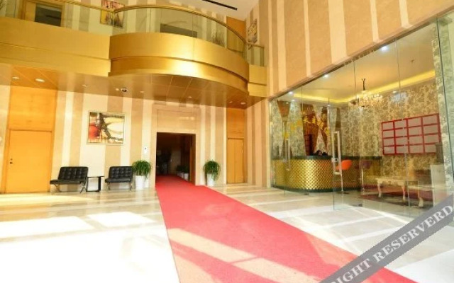 Yuanlan Yuntian Theme Hotel