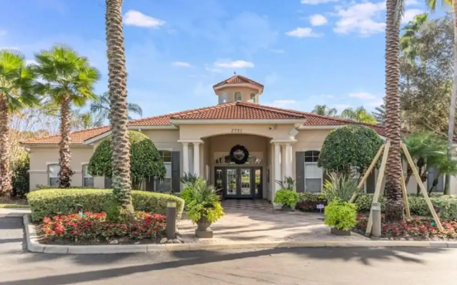 Spacious Emerald Escape - 12 Mins to Disney