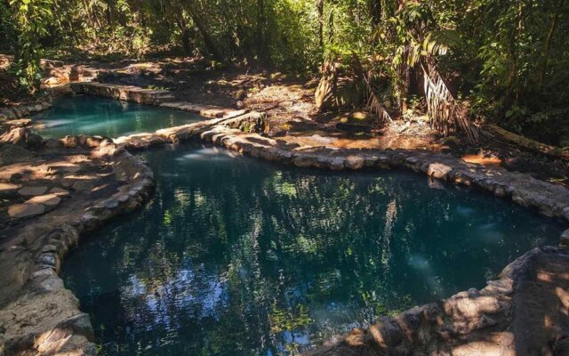 Termales del Bosque & Hot Springs