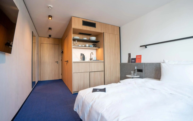 GREFIS Hotel