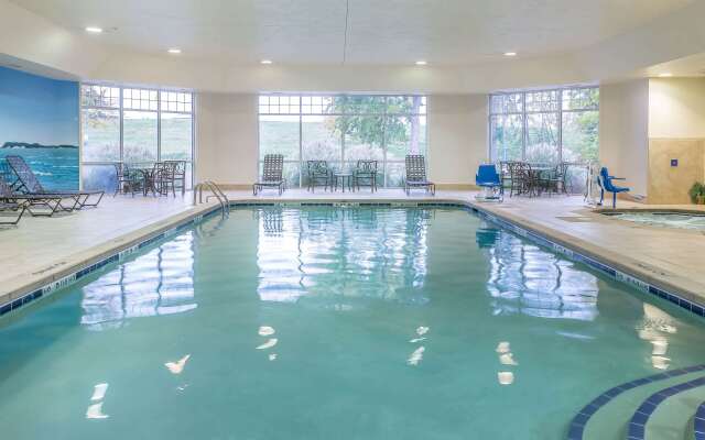 Comfort Inn Plainwell