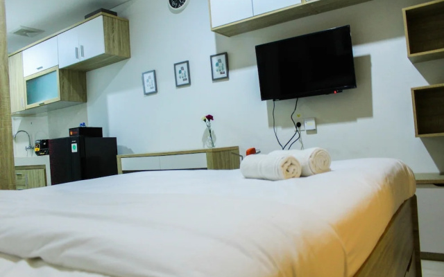 Modern and Comfortable Studio Springwood Apartment