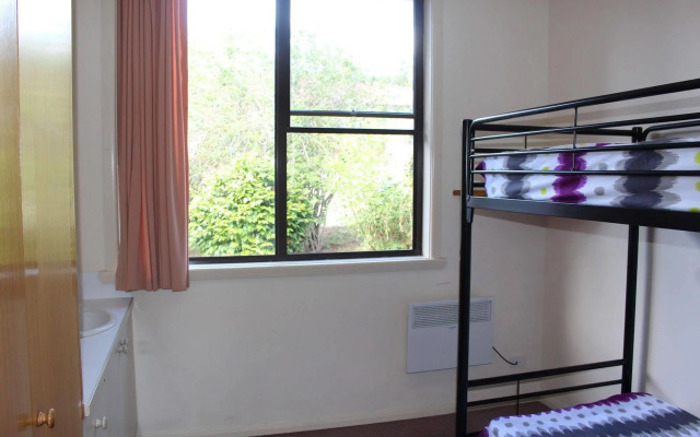 SJ Hostel