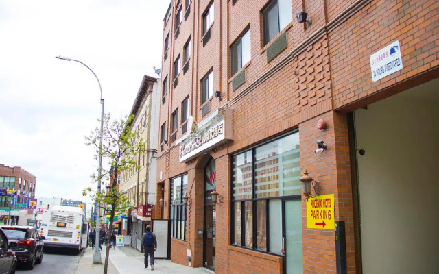 Phoenix Hotel