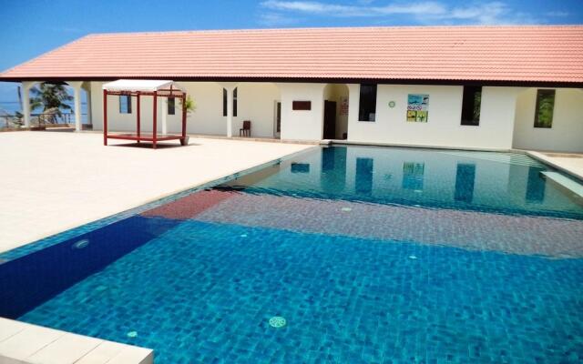 Baan Jai Dee Beach Front Hotel