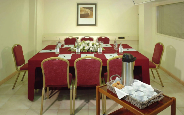 Hotel Adonis Pelinor
