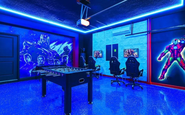 Fancy Game Theater 10br Villa W/pool/spa Disney