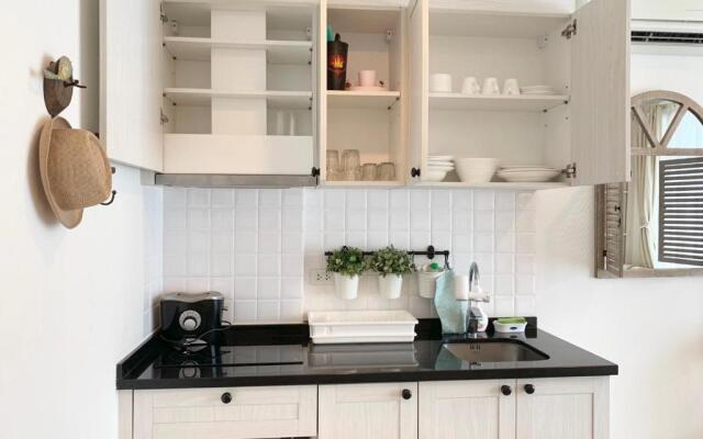 Summer Huahin Condo612,Near beach&Cicada,Beautiful swimming pool