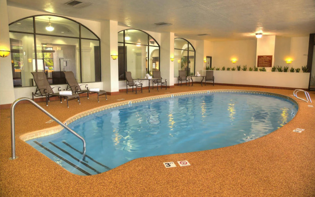 Embassy Suites by Hilton Tulsa I-44