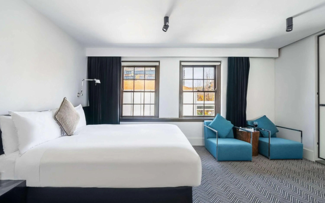 Peppers Gallery Hotel Canberra