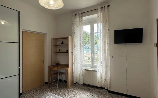 Dionisio Apartment