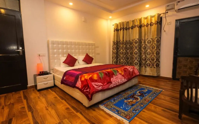 Hotel the village residency