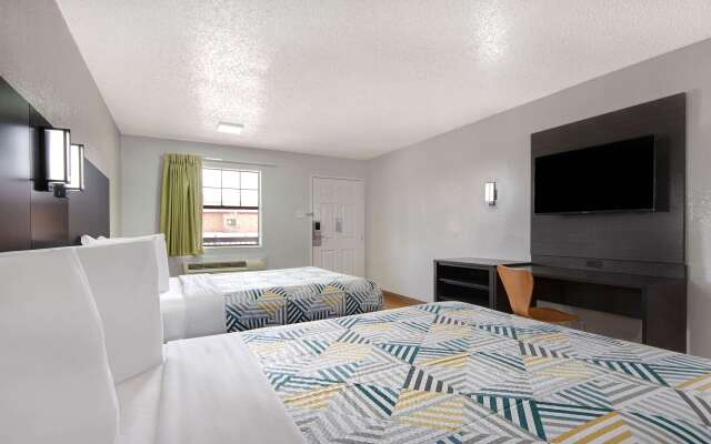 Motel 6 San Antonio, TX - Northwest Medical Center