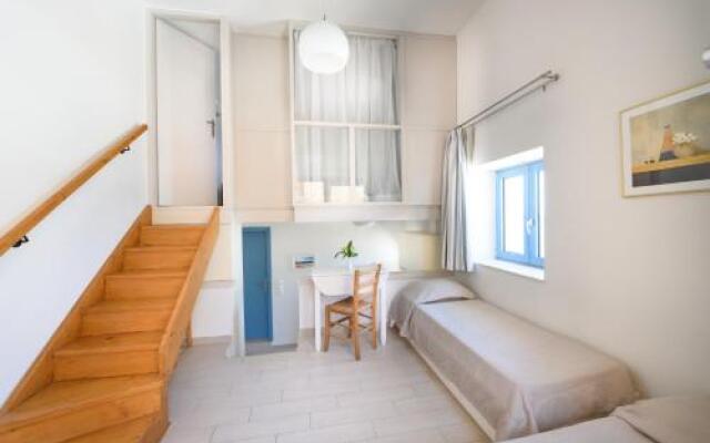 'Captain's House' Traditional Hotel Suites