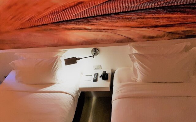 Maxx Hotel Makati