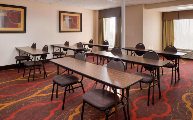 Hampton Inn Columbus-East