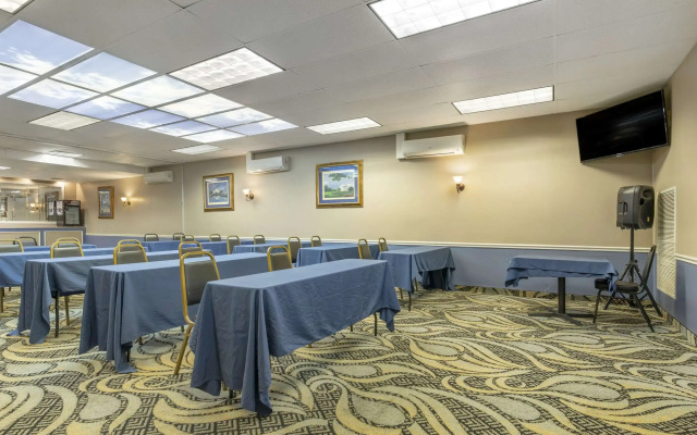 Comfort Inn University Center