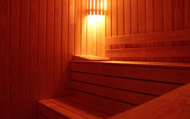 Africana Hotel & Spa