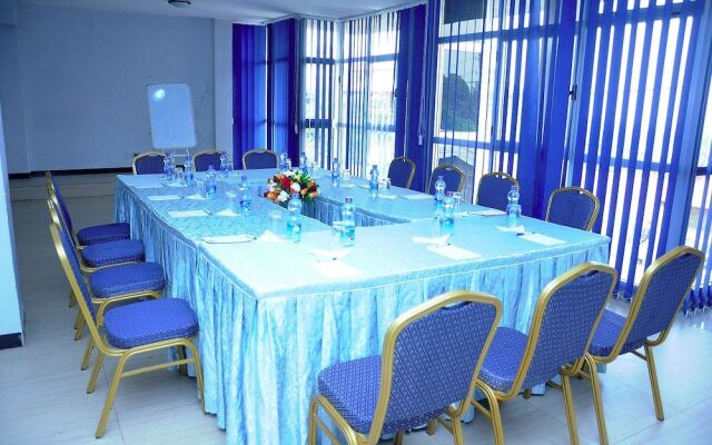 Ras Amba Hotel