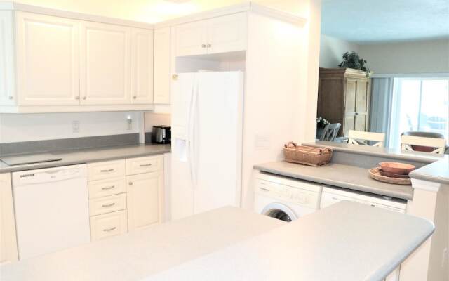 Jamaica Royale T64 - 2 Br Condo