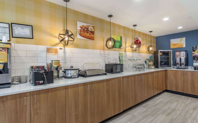 Quality Inn & Suites Chattanooga West near Lookout Mountain