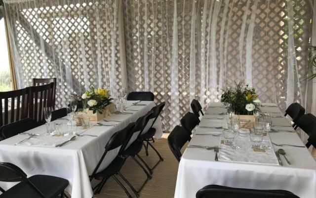 Tipi and Bob's Waterfront Lodge