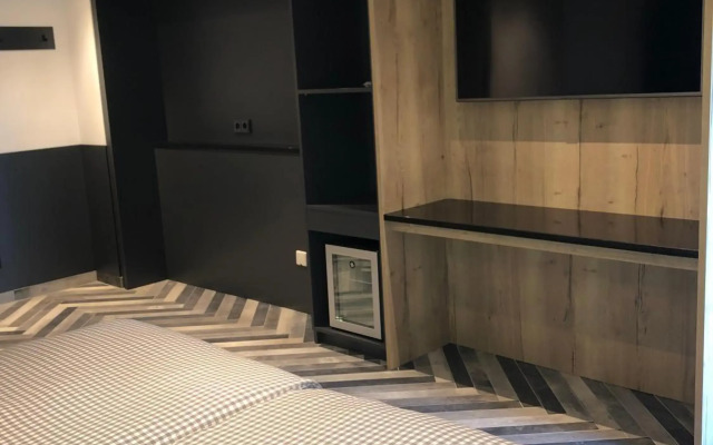Munich Deluxe Hotel