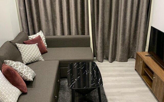 Luxury One Bed Apartment With Parking