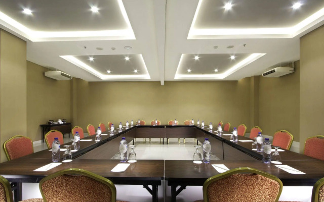 Whiz Prime Hotel Kelapa Gading