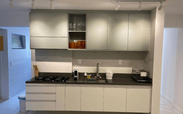 Apartamento sofisticado ao som do mar de Itapoã