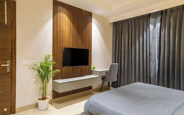 Housr Sector 56 Gurgaon Golf Course Road