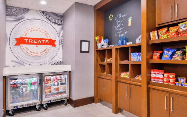 Hampton Inn & Suites Legacy Park-Frisco