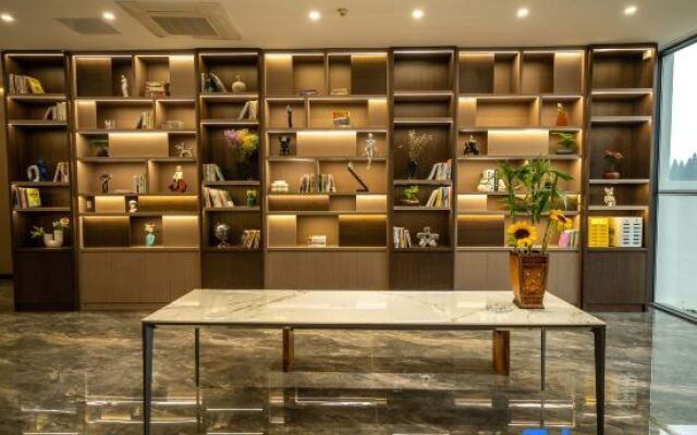Rundong Hotel (Guilin Gaoxin Wanda)
