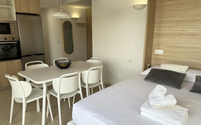 Arago 271 in Roses With 2 Bedrooms and 2 Bathrooms