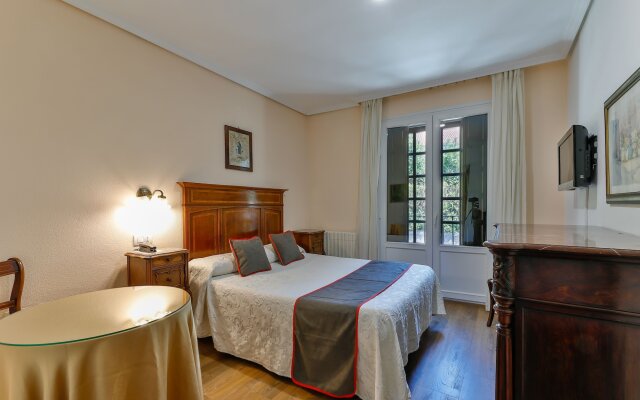 Hotel Santillana