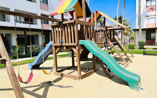 Palmilla Apartments