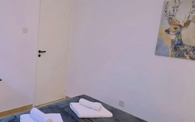 35 LCA - Camelia Apartment