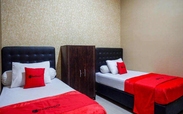 RedDoorz Syariah near PLTU Cilacap