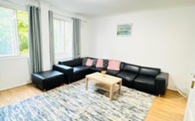 Stylish 2-bed Apartment in Central London